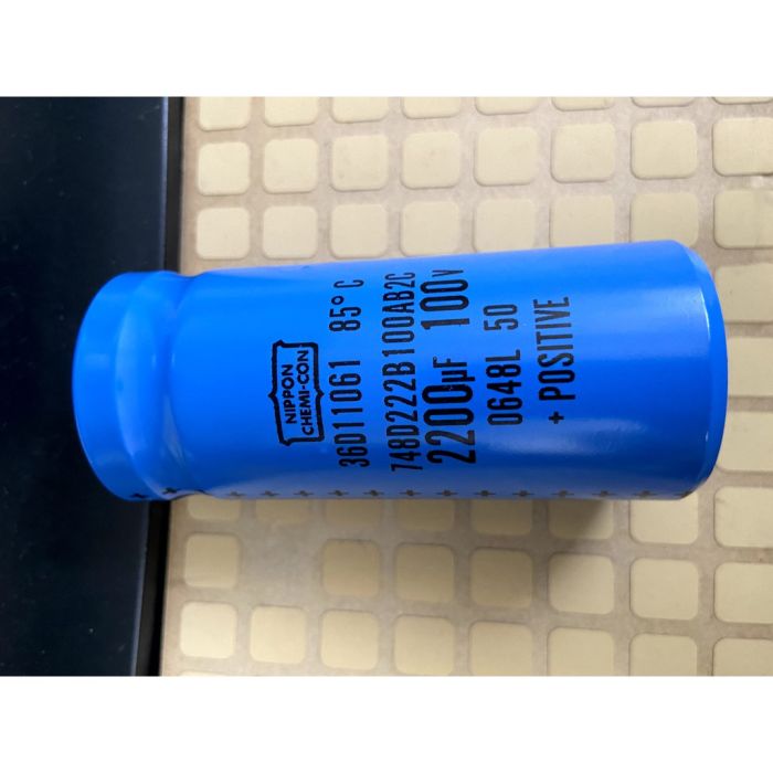 Електролітичний конденсатор 2200 мкф 100 вольт
