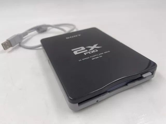 Дисковод для гибкого магнитного диска (дискеты) Sony USB Floppy Disk Drive 2X Speed FDD White Compac